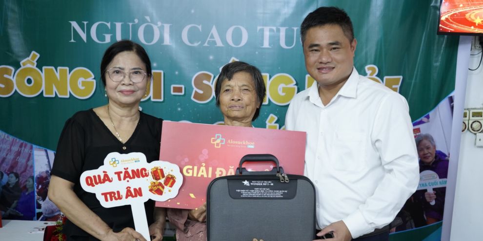 Cua-hang-suc-khoe-tuoi-vang-gia-lam-mung-sinh-nhat-1-tuoi--3-.jpg