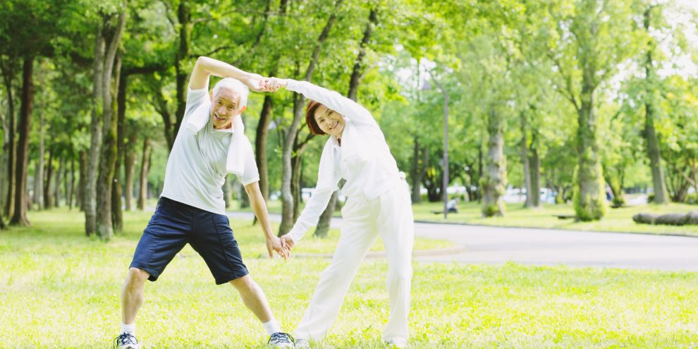 Người huyết áp cao cần thói quen gì để bảo vệ sức khỏe và ngăn ngừa biến chứng?